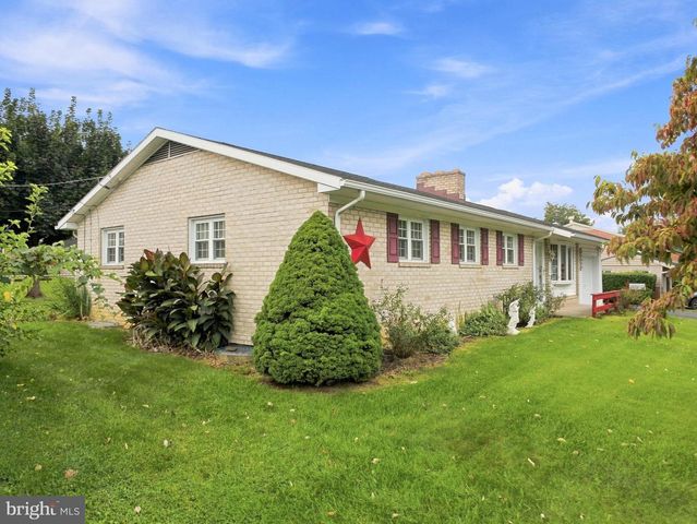17811 BURNSIDE AVE, Hagerstown, MD 21740