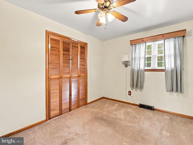 17811 BURNSIDE AVE, Hagerstown, MD 21740