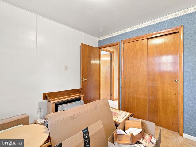 17811 BURNSIDE AVE, Hagerstown, MD 21740