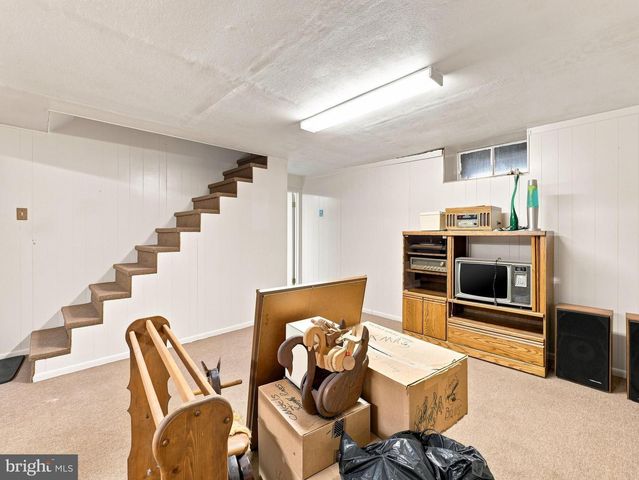 17811 BURNSIDE AVE, Hagerstown, MD 21740