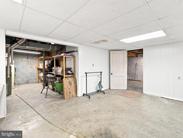 17811 BURNSIDE AVE, Hagerstown, MD 21740