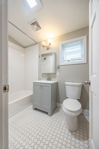 84 Main St. 82C, North Andover, MA 01845