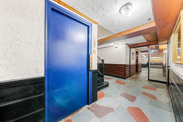 50 Follen St 306, Cambridge, MA 02138