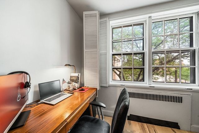 50 Follen St 306, Cambridge, MA 02138