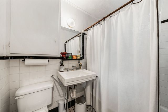 50 Follen St 306, Cambridge, MA 02138