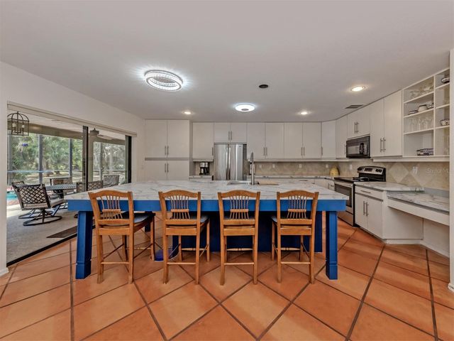 2602 FIRETREE LANE, Venice, FL 34292