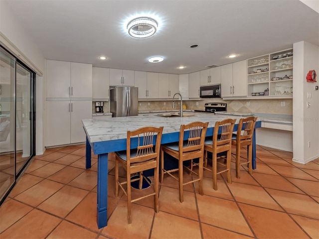 2602 FIRETREE LANE, Venice, FL 34292