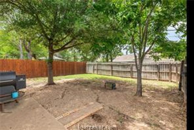 1515 Bluefield Court, College Station, TX 77845