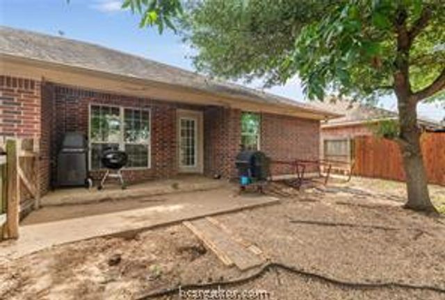 1515 Bluefield Court, College Station, TX 77845