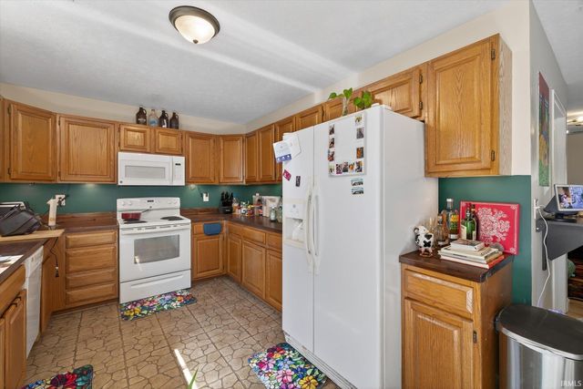 911 W Rca Park Drive, Bloomington, IN 47403