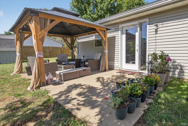 911 W Rca Park Drive, Bloomington, IN 47403