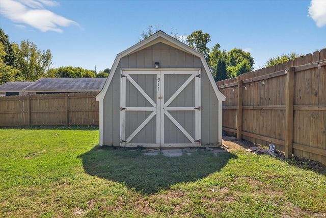 911 W Rca Park Drive, Bloomington, IN 47403