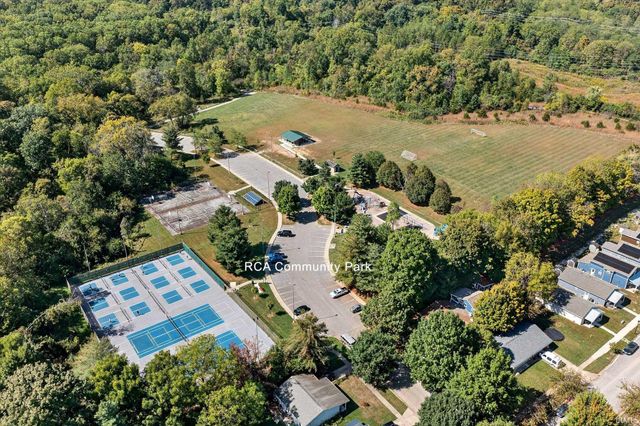 911 W Rca Park Drive, Bloomington, IN 47403