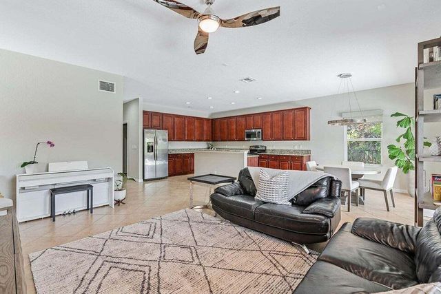 160 Rudder Cay Way, Jupiter, FL 33458