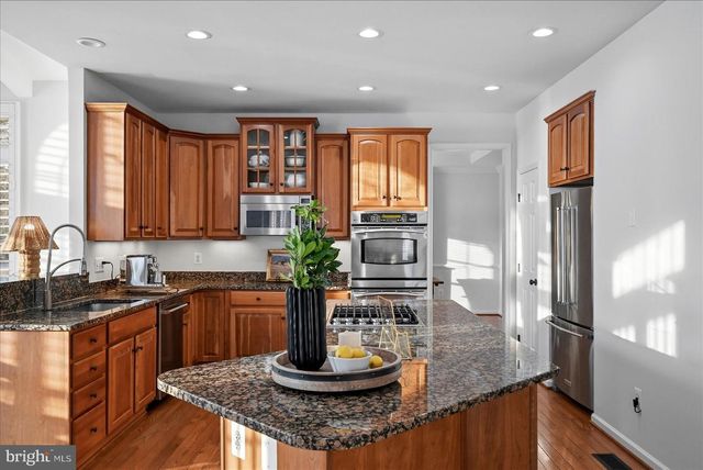 17301 VANNES CT, Hamilton, VA 20158