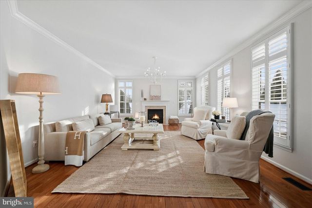 17301 VANNES CT, Hamilton, VA 20158