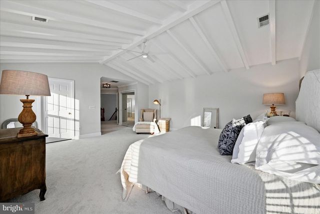 17301 VANNES CT, Hamilton, VA 20158