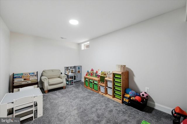 17301 VANNES CT, Hamilton, VA 20158