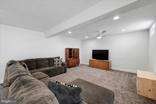 17301 VANNES CT, Hamilton, VA 20158