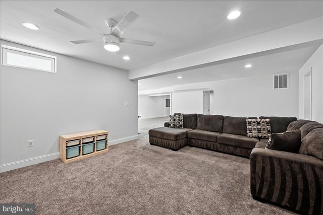 17301 VANNES CT, Hamilton, VA 20158