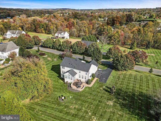 17301 VANNES CT, Hamilton, VA 20158