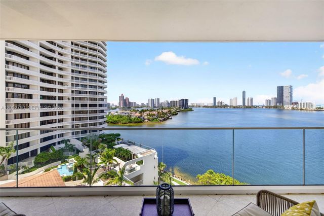 2800 ISLAND BL 904, Aventura, FL 33160