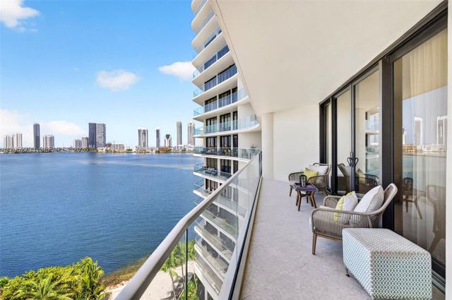 2800 ISLAND BL 904, Aventura, FL 33160