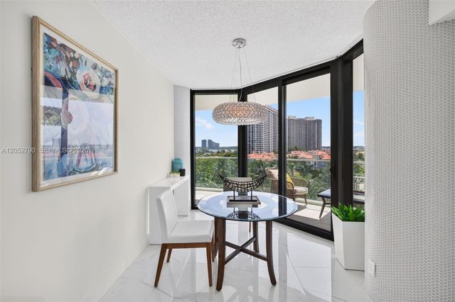 2800 ISLAND BL 904, Aventura, FL 33160