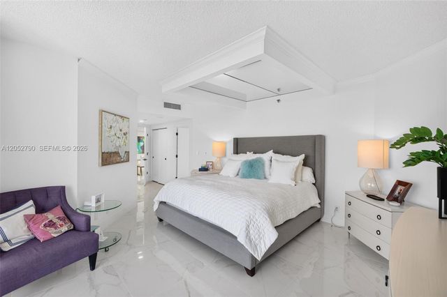2800 ISLAND BL 904, Aventura, FL 33160
