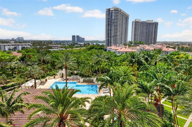 2800 ISLAND BL 904, Aventura, FL 33160
