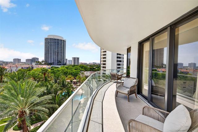 2800 ISLAND BL 904, Aventura, FL 33160