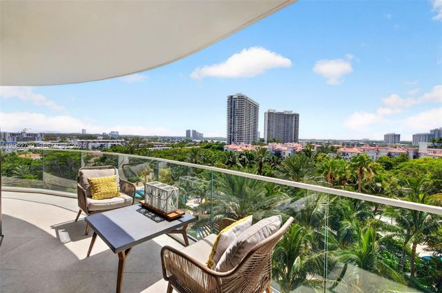 2800 ISLAND BL 904, Aventura, FL 33160
