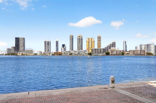 2800 ISLAND BL 904, Aventura, FL 33160