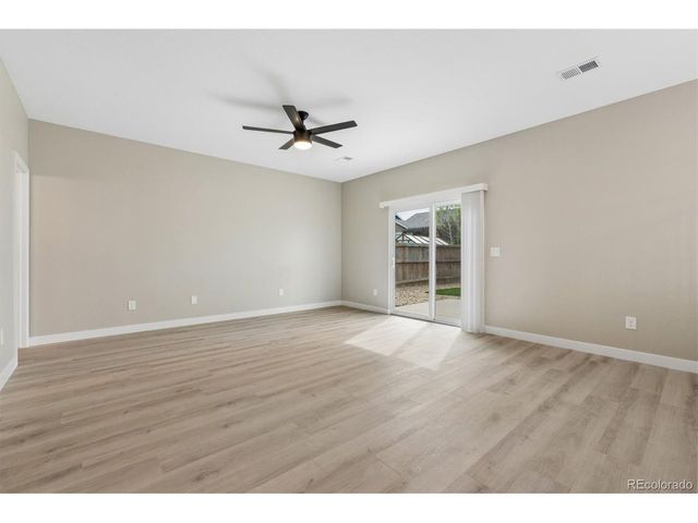 422 Boulder Ln, Johnstown, CO 80534
