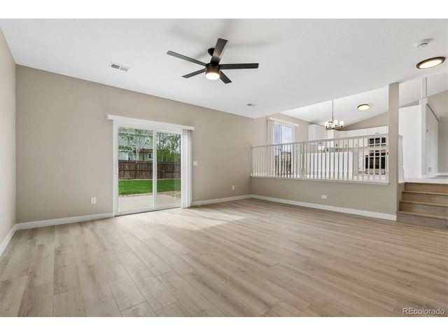 422 Boulder Ln, Johnstown, CO 80534