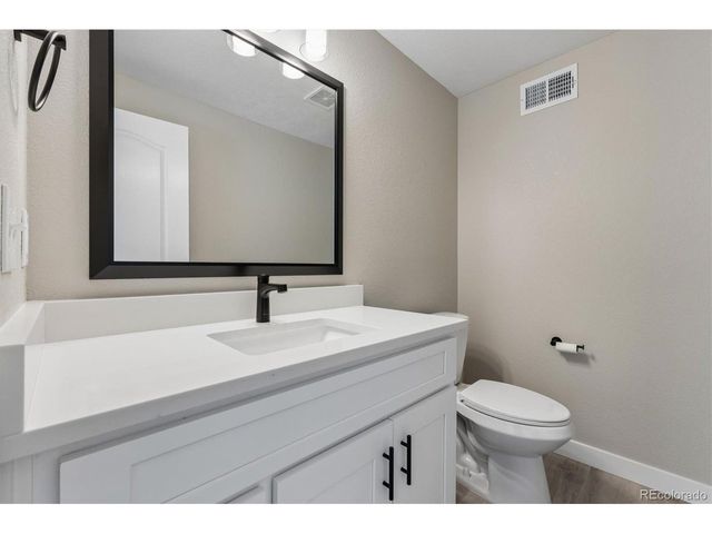 422 Boulder Ln, Johnstown, CO 80534