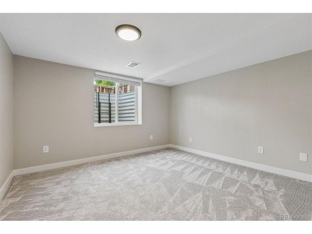 422 Boulder Ln, Johnstown, CO 80534