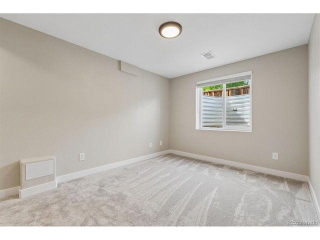 422 Boulder Ln, Johnstown, CO 80534