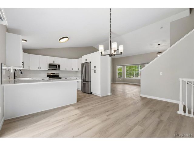 422 Boulder Ln, Johnstown, CO 80534