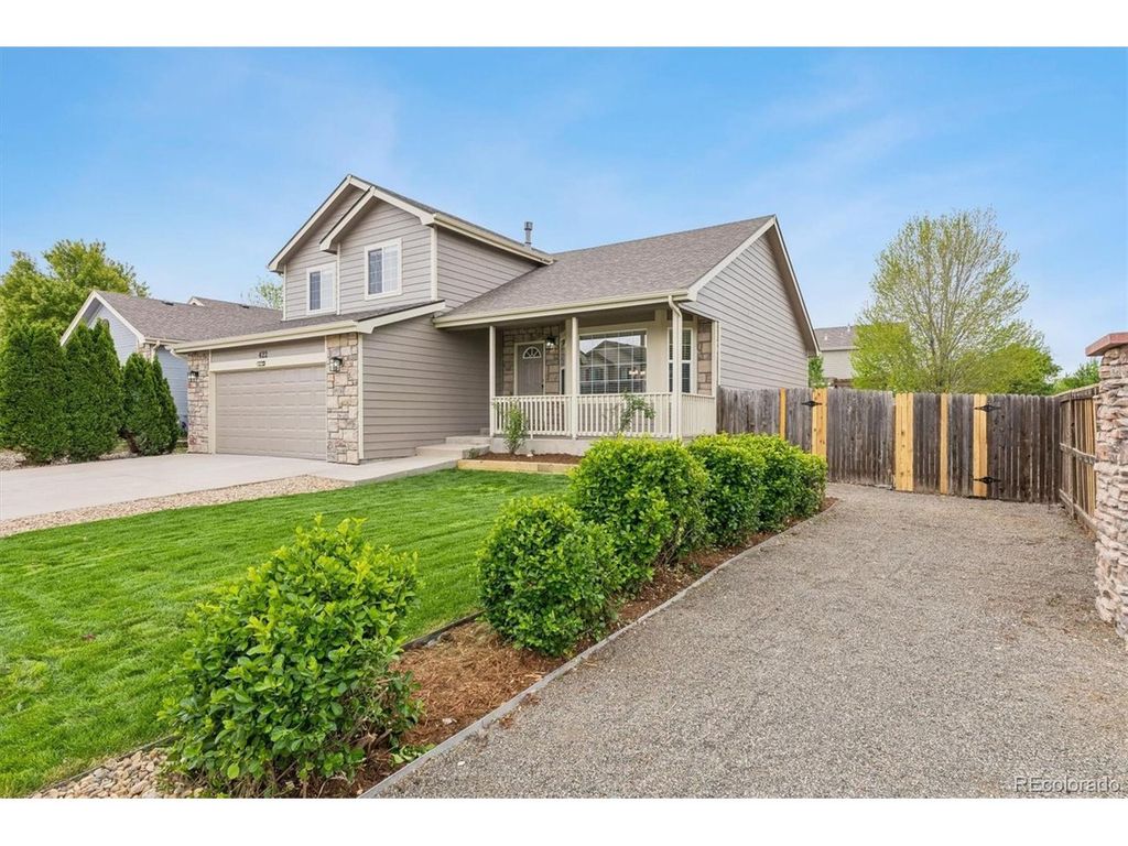 422 Boulder Ln, Johnstown, CO 80534