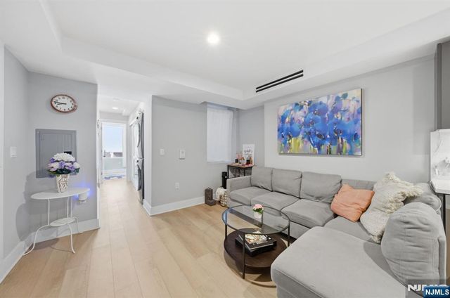 269 Ogden Avenue 1, Jersey City, NJ 07307