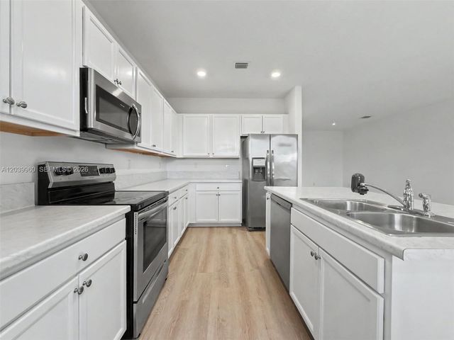 11296 SW 254th Terrace, Homestead, FL 33032