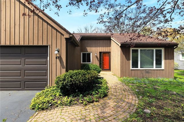 87 Willow Pond, Penfield, NY 14526