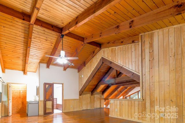 181 Hiwassee Road, Lake Toxaway, NC 28747