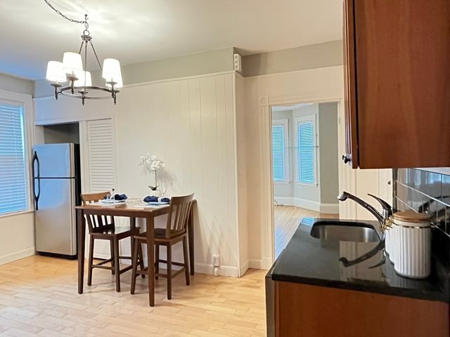 128 Chestnut St 1, Brookline, MA 02445