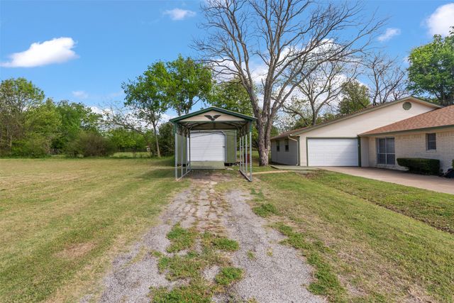 529 E Kempner, Mabank, TX 75147
