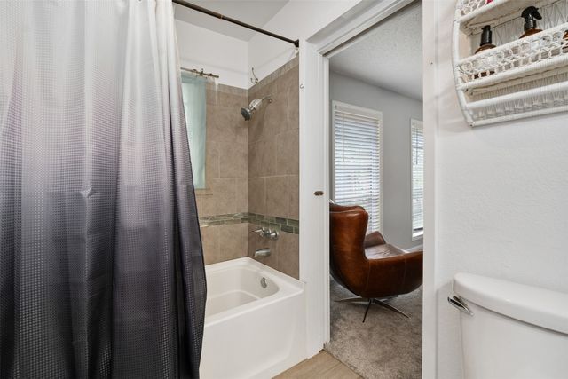 529 E Kempner, Mabank, TX 75147