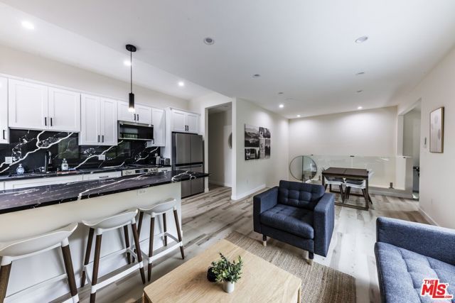 9024 Phyllis Avenue B, West Hollywood, CA 90069