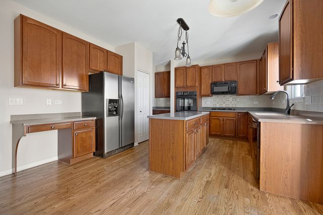 2501 Hennig Road, Hampshire, IL 60140