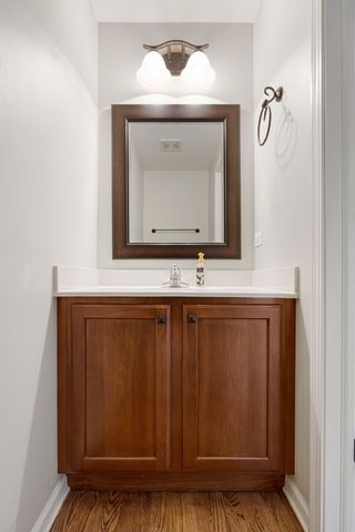 2501 Hennig Road, Hampshire, IL 60140